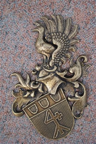 Bronzeabguss eines Wappens