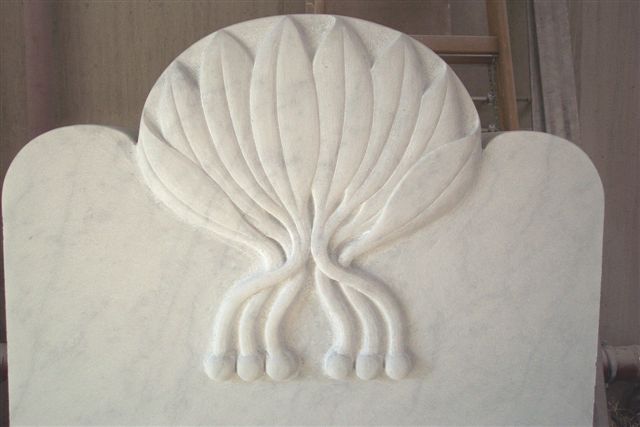 Blatt-Ornamentik in Carrara